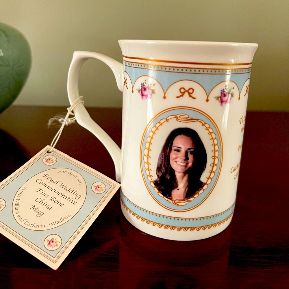 Royal wedding fine bone China cup Kate & William